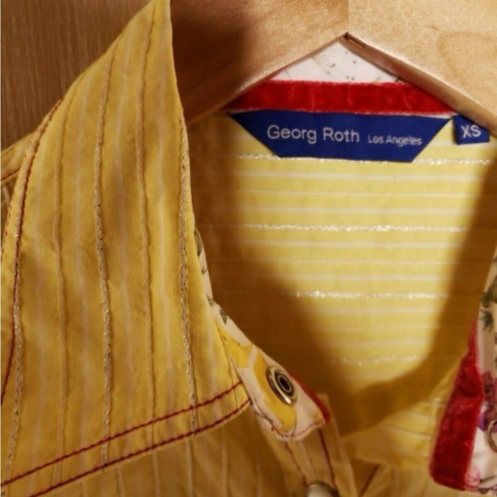 Georg Roth Yellow Button Down Shirt with Floral Accents - Picture 5 of 9